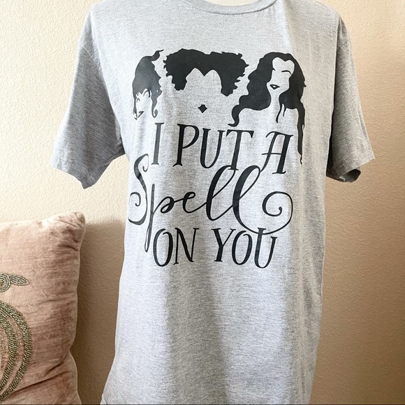 3/30 Hocus pocus tshirt large - Picture 4 of 6